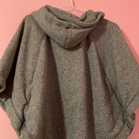 American eagle poncho with hood - Picture 4 of 4